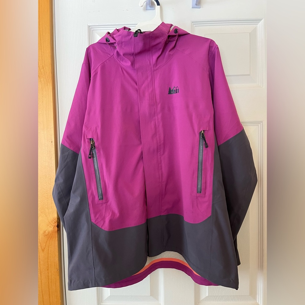 REI Hooded Rain Jacket - Adjustable Wrist and Hips - Armpit Zips